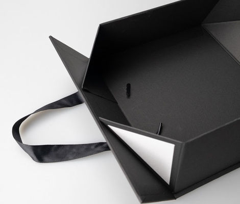 157gsm Art Paper Black Gift Box With Lid Foldable Rigid Magnetic Packaging