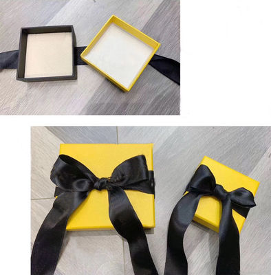 Corrugated Rectangle 80gsm Offset Paper Gift Packing Boxes CMYK Color