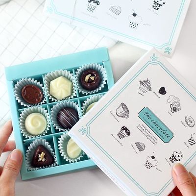 Luxury Rigid Cardboard Custom Food Packaging Boxes With Ribbon